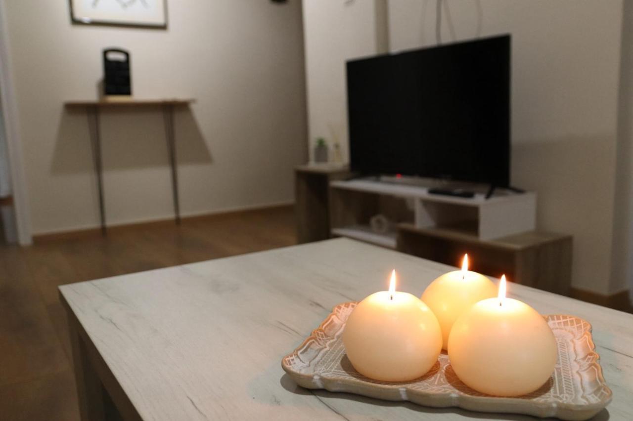 Nikis Apartment Larissa Buitenkant foto